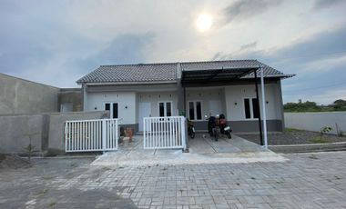 dijual rumah hunian tipe 3O/8O lokasi dekat dari jalan raya solojogja