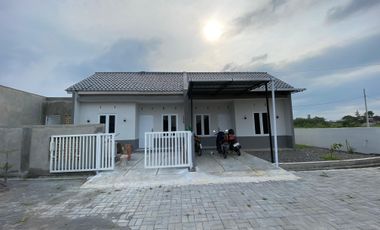 dijual rumah hunian tipe 3O/8O lokasi dekat dari jalan raya solojogja