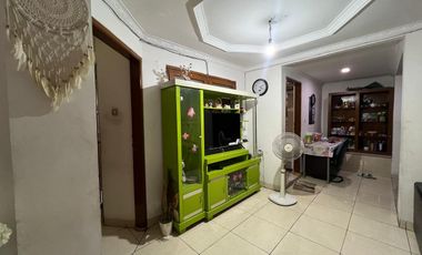 Di Jual Rumah Strategis di Cipinang Raya