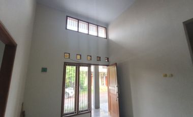 Rumah dekat bandara dan kota solo