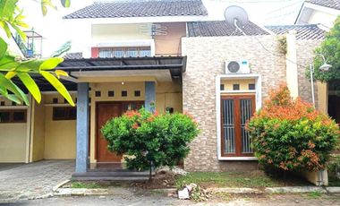 Rumah dekat bandara dan kota solo