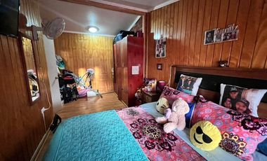 EN VENTA PROPIEDAD DE 2 PISOS UBICADA EN VILLA SANTO TOMAS