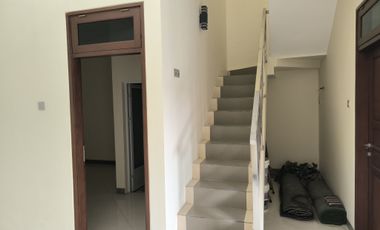 Rumah solo Baki gentan purbayan dekat makam haji pajang