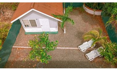 LOS SANTOS / LAS TABLAS / 3 HABITACION / 300M / TERRAZA / AMOBLADO MB