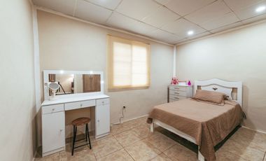 LOS SANTOS / LAS TABLAS / 3 HABITACION / 300M / TERRAZA / AMOBLADO MB