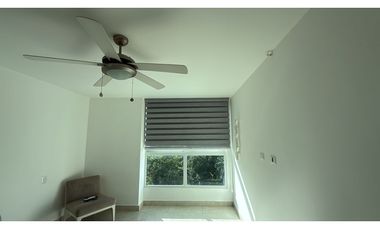 CLAYTON PARK ll / 152M / VISTA AL CANAL / 3 HABITACION / LINEA BLANCA