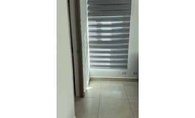 CLAYTON PARK ll / 152M / VISTA AL CANAL / 3 HABITACION / LINEA BLANCA