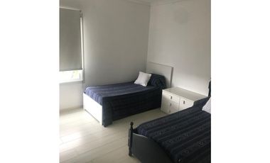 Venta Chalet 3 dormitorios. jardín. garaje doble.