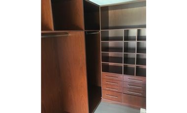 Venta Chalet 3 dormitorios. jardín. garaje doble.