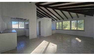 Venta Ph de 3 ambientes a estrenar. con amplio jardin.