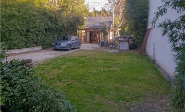 Casa Quincho s/ lote de 10mX 43m. Caisamar