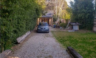 Casa Quincho s/ lote de 10mX 43m. Caisamar