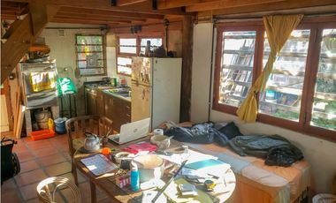 Casa Quincho s/ lote de 10mX 43m. Caisamar