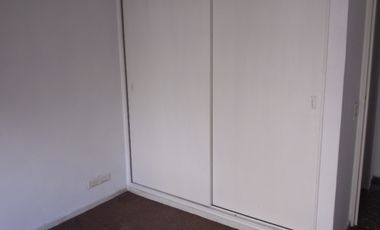 Departamento en alquiler en Sarandi Oeste