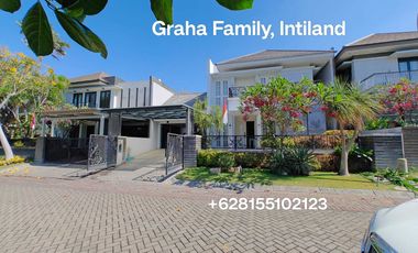 Disewakan Rumah Mewah 4 Kamar di Graha Family Surabaya