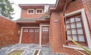 OPORTUNIDAD CASA C/ 2 LOTES BERNAL O. FINANCIACIÓN