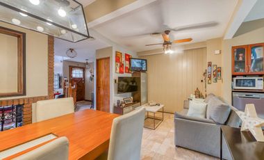 OPORTUNIDAD CASA C/ 2 LOTES BERNAL O. FINANCIACIÓN