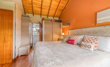 OPORTUNIDAD CASA C/ 2 LOTES BERNAL O. FINANCIACIÓN