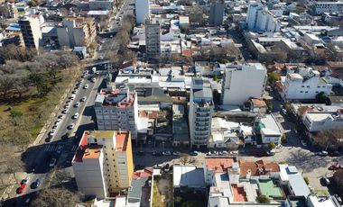 VENTA DE LOTE ZONA CLINICA COLON PARA DESARROLLO