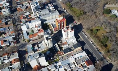 VENTA DE LOTE ZONA CLINICA COLON PARA DESARROLLO