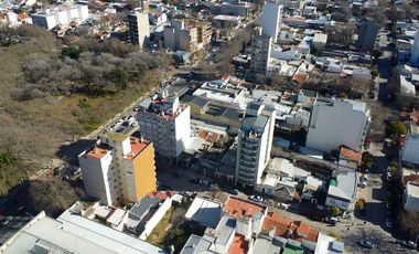 VENTA DE LOTE ZONA CLINICA COLON PARA DESARROLLO