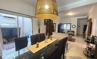 Venta casa 6 amb Bajo de Vicente López