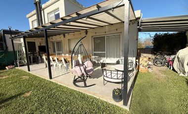 Venta Casa en Casas de Santa Ana - Entregada!
