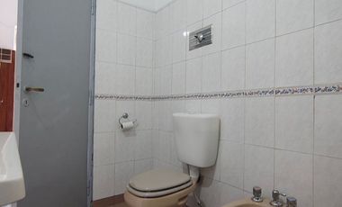 VENTA CASA 3 AMBIENTES TAPIALES PILETA LOCAL