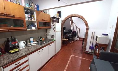 VENTA PH 4 AMBIENTES RAMOS MEJIA AL FRENTE TERRAZA