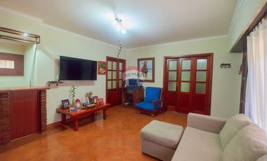 VENTA CASA BERNAL 3 DORMITORIOS