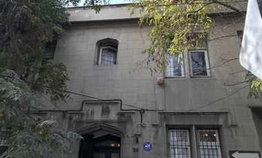 Oficina en Arriendo en Casona apta para microempresa familiar u oficina