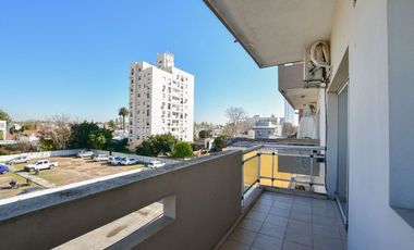 DEPARTAMENTO EN VENTA LA PLATA CON COCHERA
