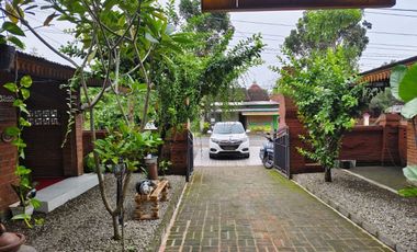 JUAL RESTO AKTIF KONSEP JOGLO DI BOYOLALI KOTA DEKAT ALUN ALUN