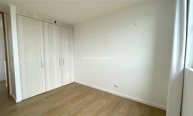 Casa en Arriendo en Metro Los Dominicos | Arriendo Casa 3D3B zocalo y jardin | Las Condes