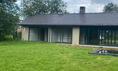 Casa en venta en condominio en San Simón, Valle de Bravo