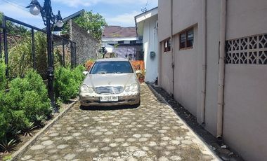 Dijual rumah villa lokasi premium di jl Monjali