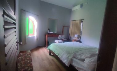 Dijual rumah villa lokasi premium di jl Monjali