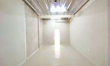 ARRIENDO LOCAL COMERCIAL OFICINA 46 M2 EXCELENTE UBICACIÓN