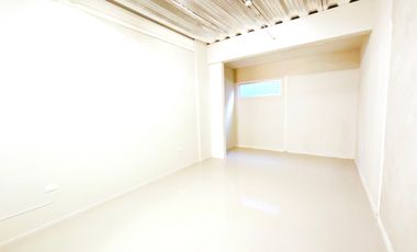 ARRIENDO LOCAL COMERCIAL OFICINA 46 M2 EXCELENTE UBICACIÓN