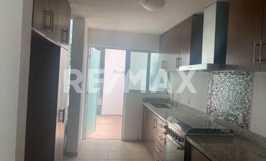 Casa en Renta en Lomas de Gran Jardin - (3)