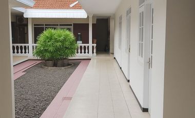 JUAL RUMAH MEWAH KUNO LOJI PLUS PABRIK BATIK JANTUNG KOTA SOLO