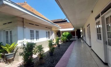 JUAL RUMAH MEWAH KUNO LOJI PLUS PABRIK BATIK JANTUNG KOTA SOLO