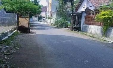 JUAL TANAH PADAT PENDUDUK COCOK UNTUK RUMAH HUNIAN ,KOS SAN ,