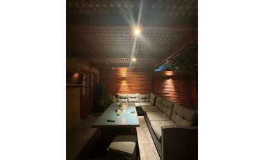 Hermosa Casa en Lo Campino: Todo un Oasis