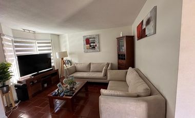 Hermosa Casa en Lo Campino: Todo un Oasis