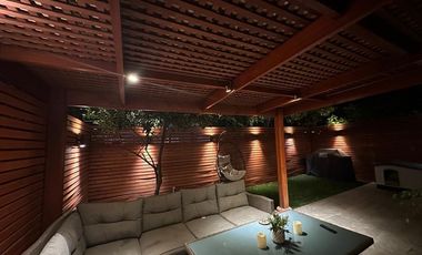 Hermosa Casa en Lo Campino: Todo un Oasis