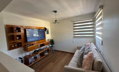 Hermosa Casa en Lo Campino: Todo un Oasis
