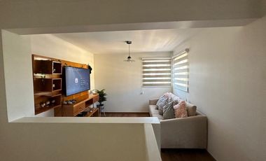 Hermosa Casa en Lo Campino: Todo un Oasis