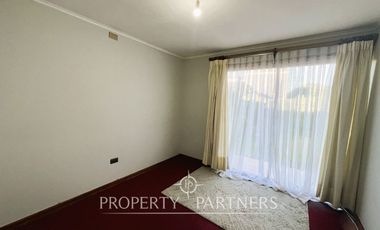 Casa en sector tradicional con vista al río y desembocadura