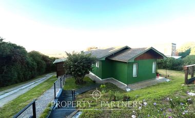 Casa en sector tradicional con vista al río y desembocadura